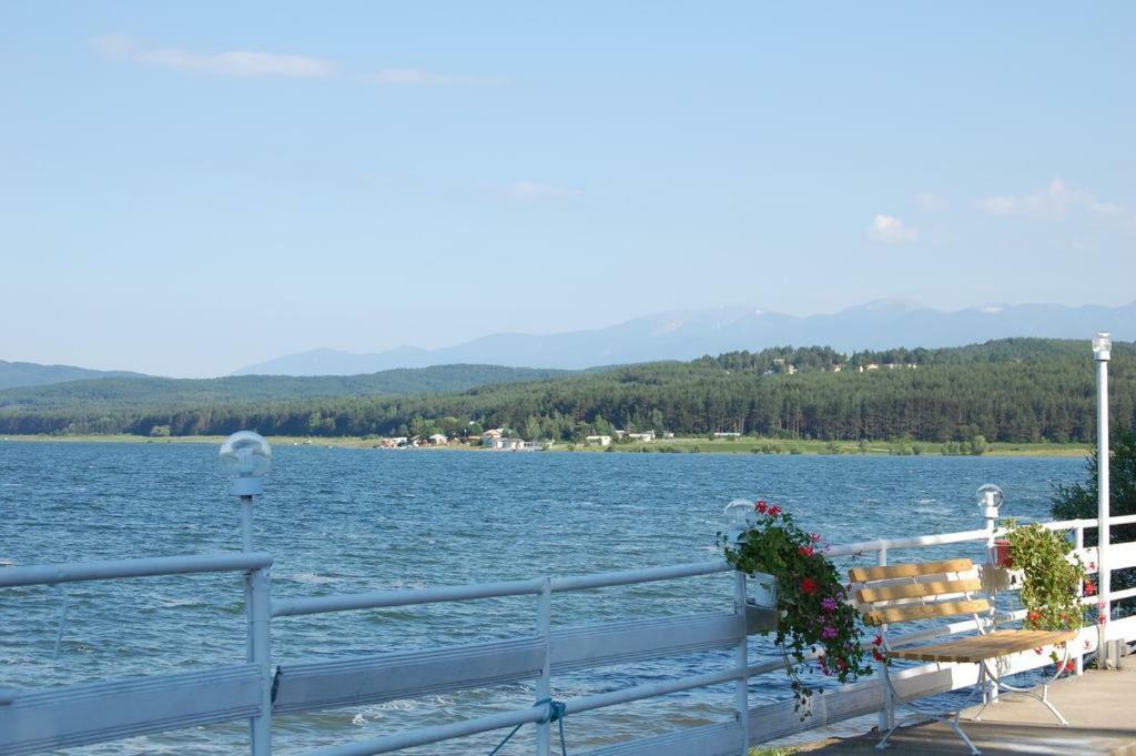 Комплекс Белите Къщи Shtarkelovo Gnezdo Dış mekan fotoğraf